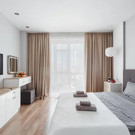 White In 12 Floor *